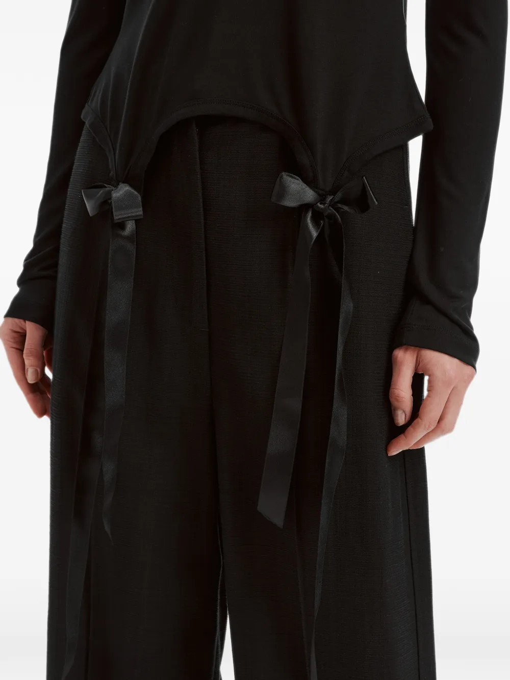 Simone Rocha Bow Tail Easy bow-detail cut-out long-sleeve T-shirt Zwart