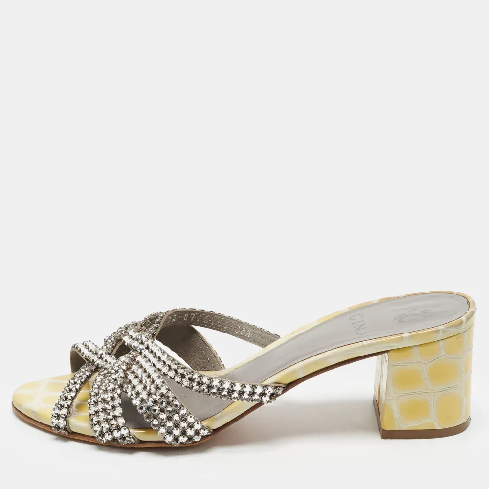 Gina crystal-embellished croc-embossed sandals - Gelb