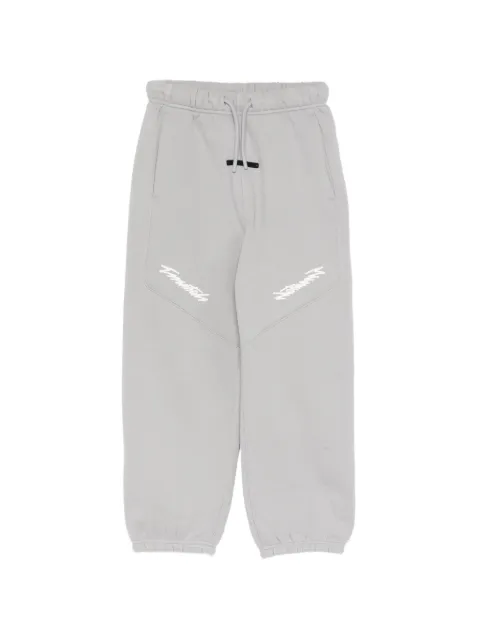 FEAR OF GOD ESSENTIALS KIDS pants con parche del logo