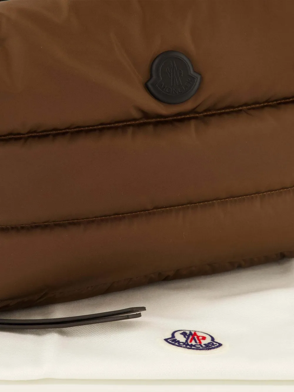 Moncler Caradoc beauty case Bruin