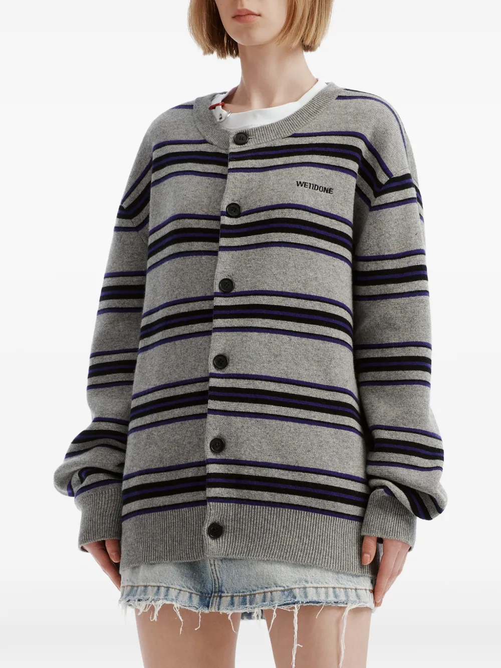 We11done striped logo-embroidered cardigan Grijs