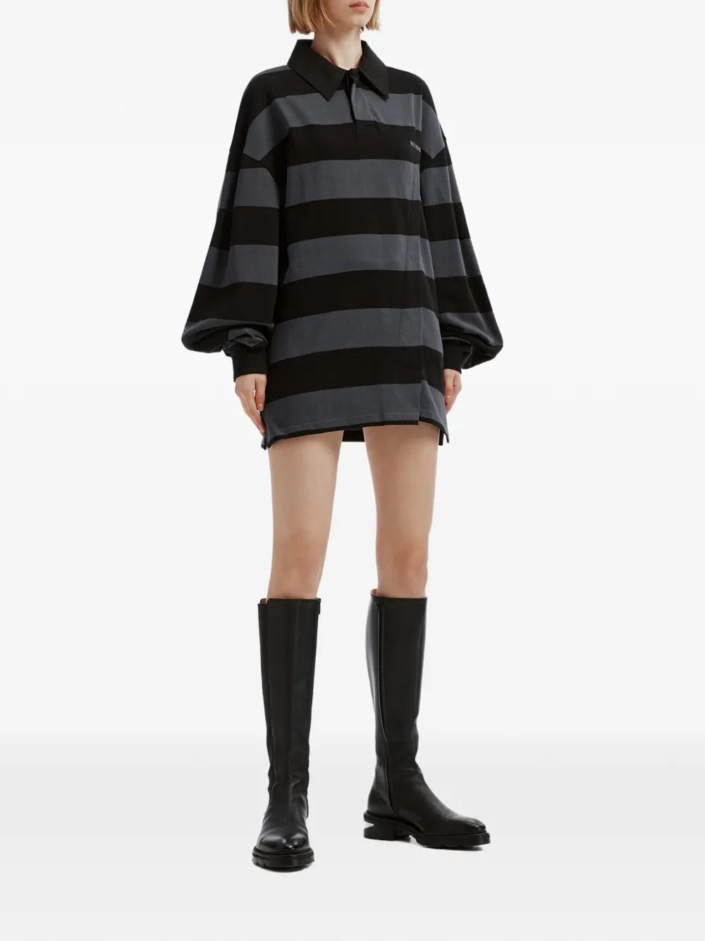 We11done striped asymmetric polo top Zwart