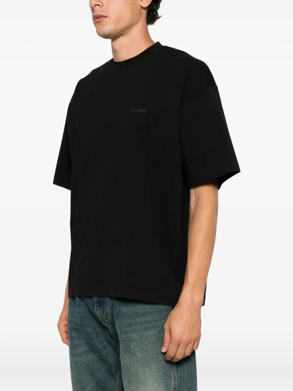 VETEMENTS logo-print T-shirt Zwart