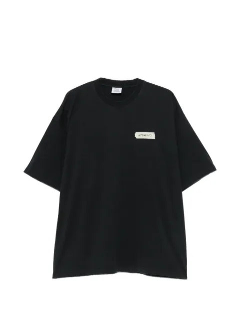 VETEMENTS logo-patch T-shirt