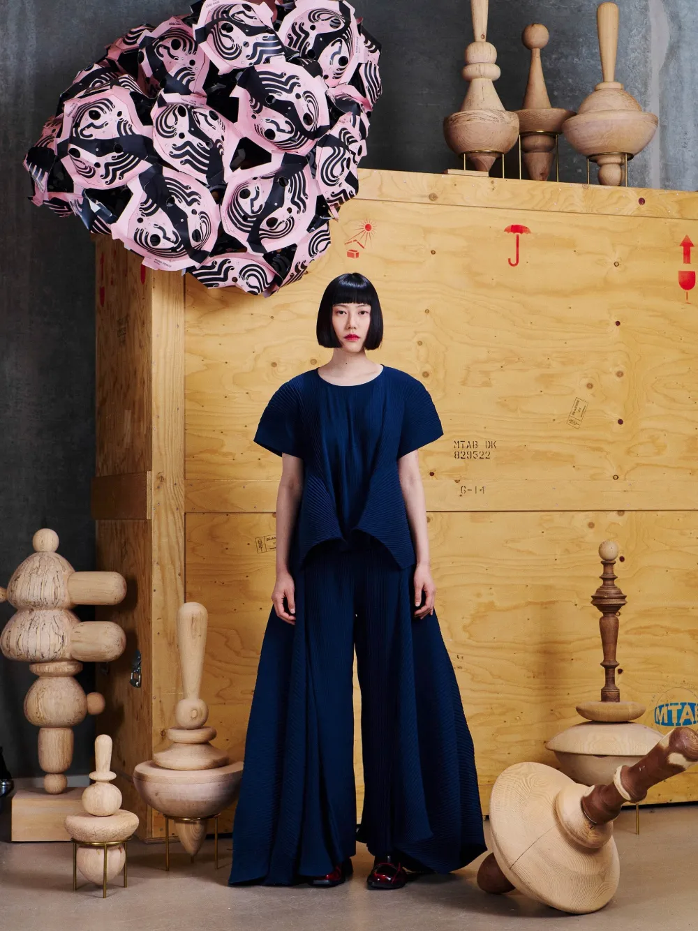 Henrik Vibskov Thumb Plisse pleated blouse Blauw