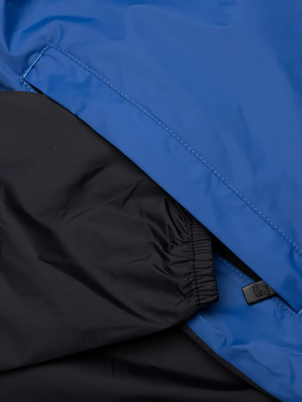 Comme Des Garçons Play x K-Way heart-patch zipped windbreaker jacket Blauw