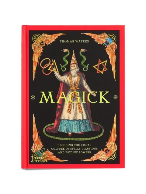 THAMES E HUDSON Magick book