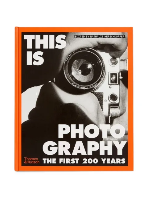 THAMES E HUDSON Este es un libro de fotografía
