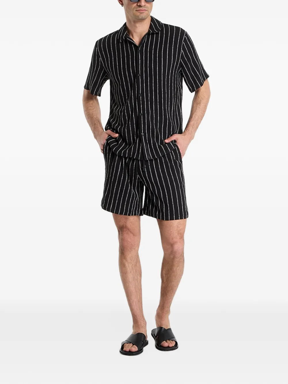 Urban Classics striped crinkle shorts - Nero