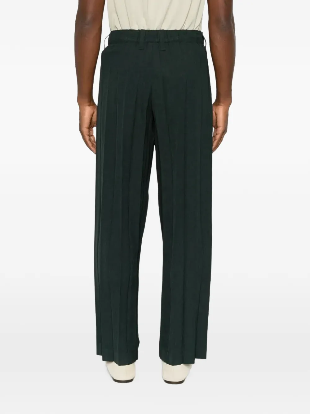 Homme Plissé Issey Miyake Edge Ensemble pleated straight-leg trousers Groen