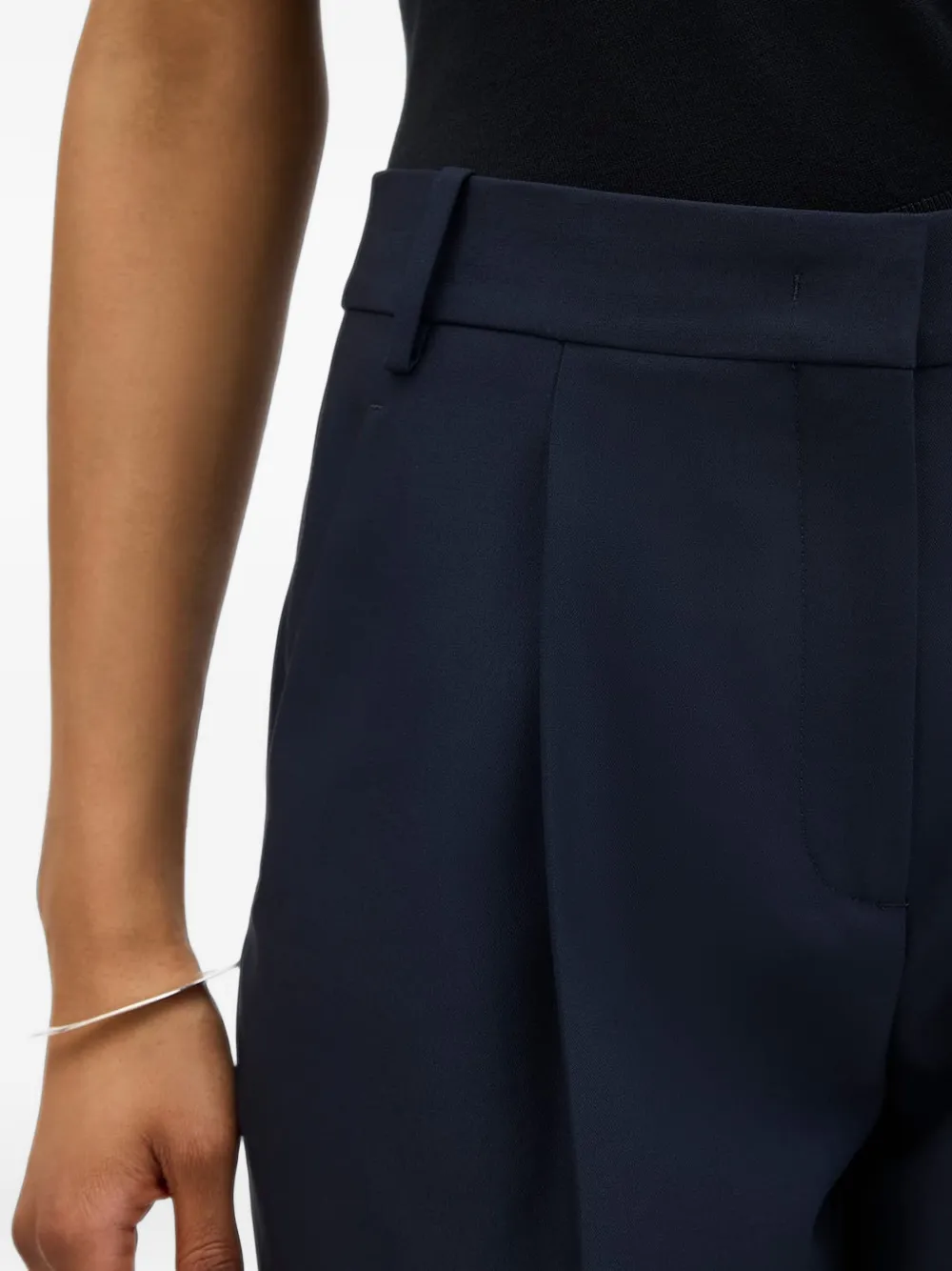 Another Tomorrow pleated tapered-leg trousers Blauw