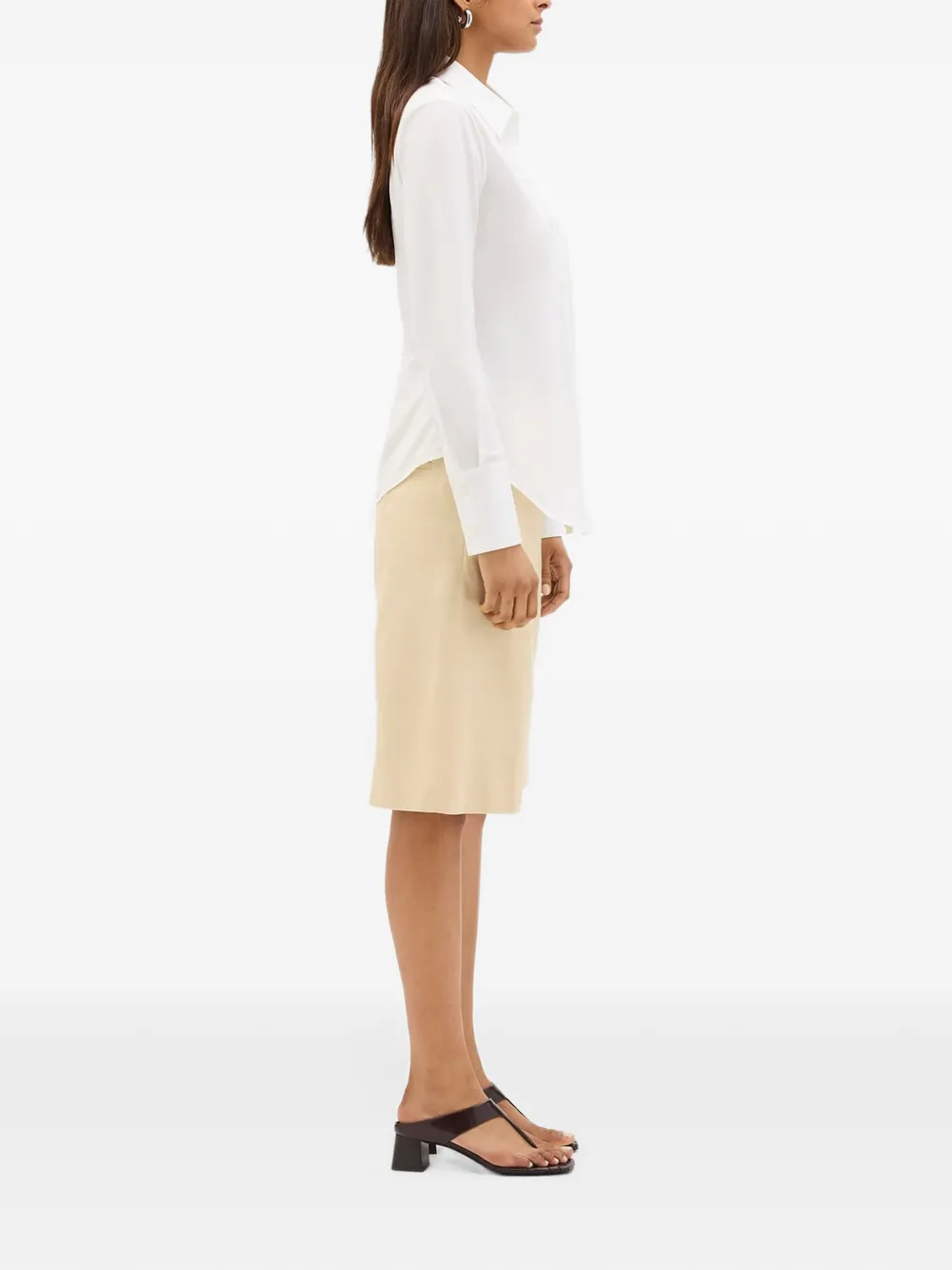 Another Tomorrow poplin bias-cut shirt Wit