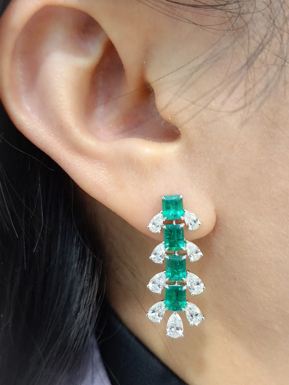 HYT Jewelry emerald and diamond dangle earrings - Argento