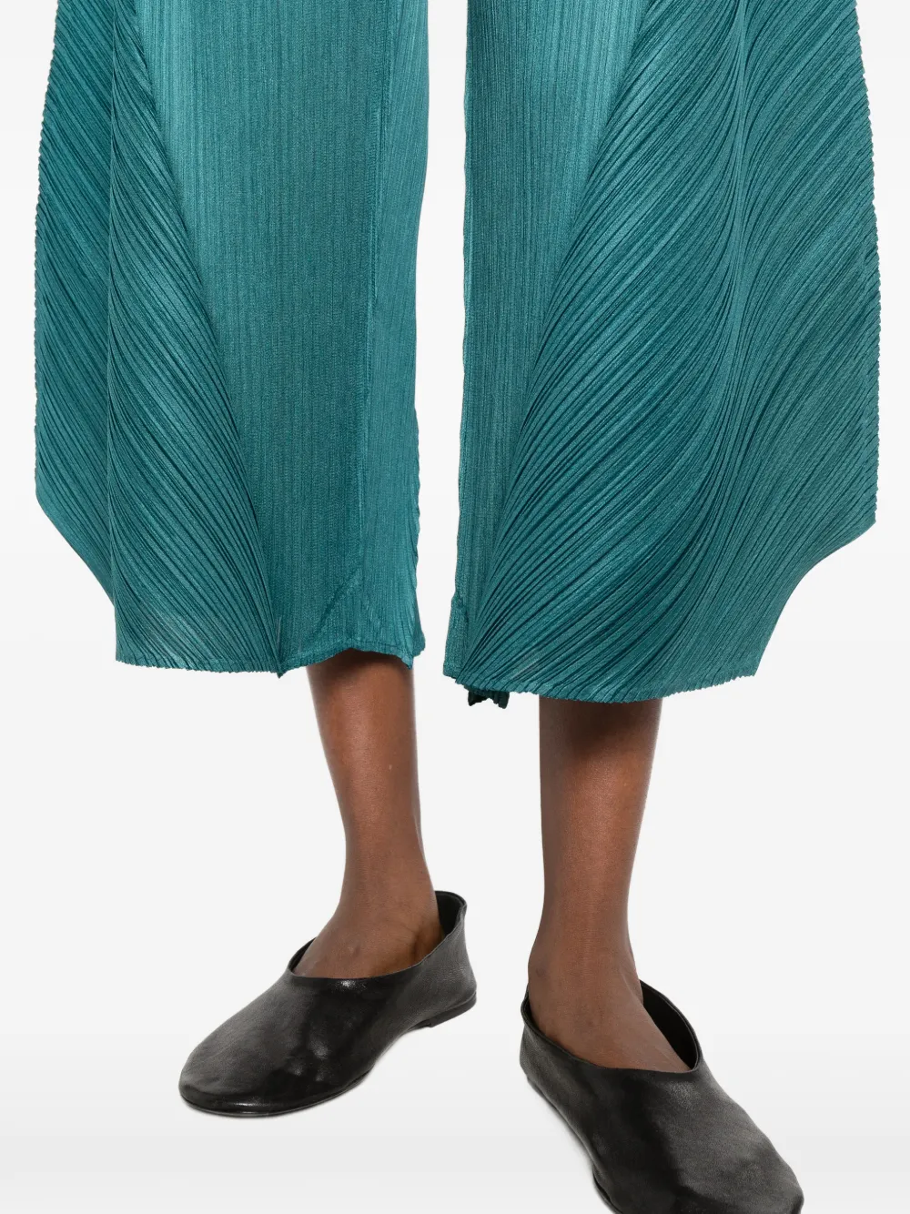 Pleats Please Issey Miyake pleated trousers Blauw