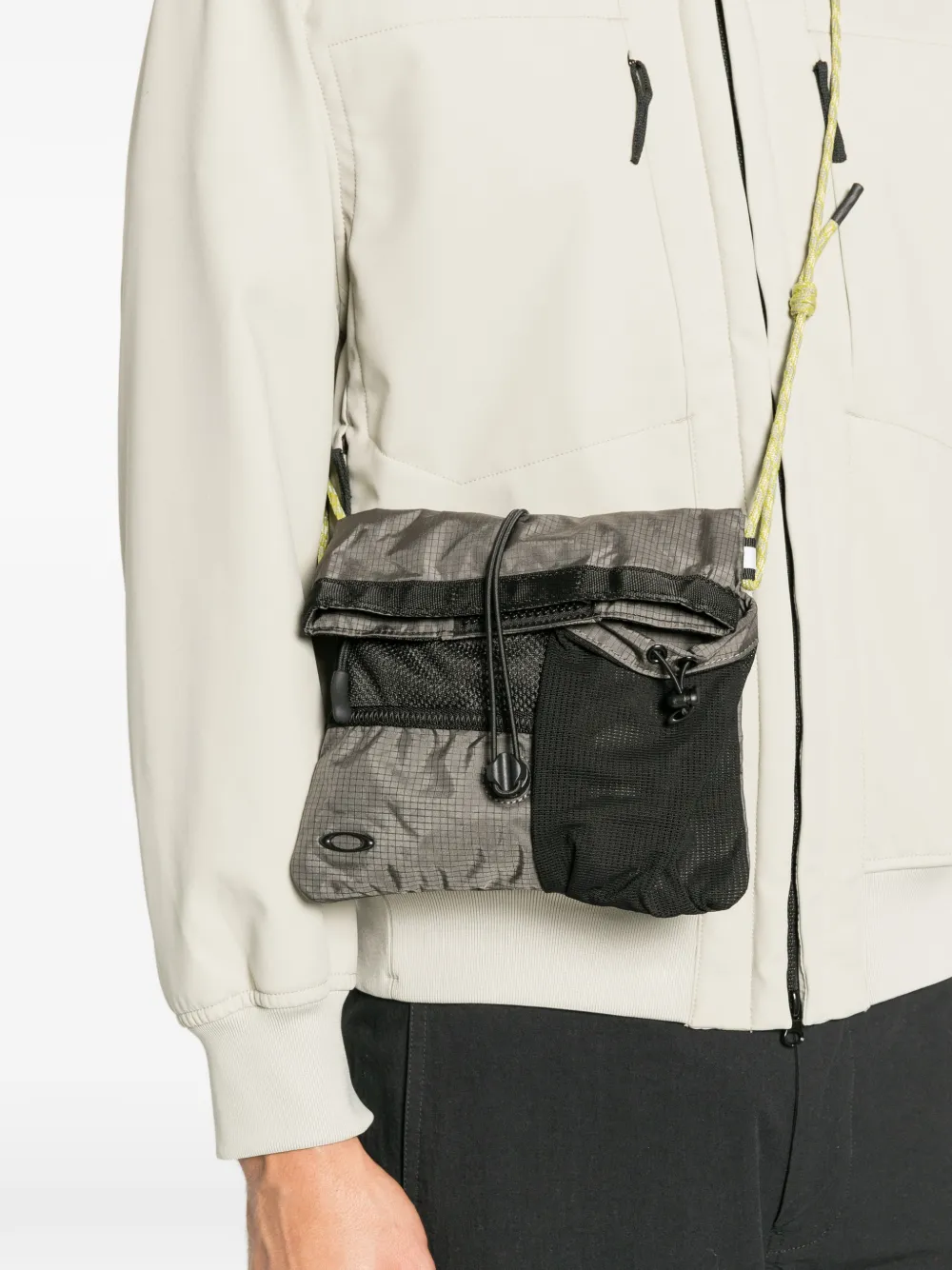 Oakley Reserve ripstop shoulder bag - Grigio
