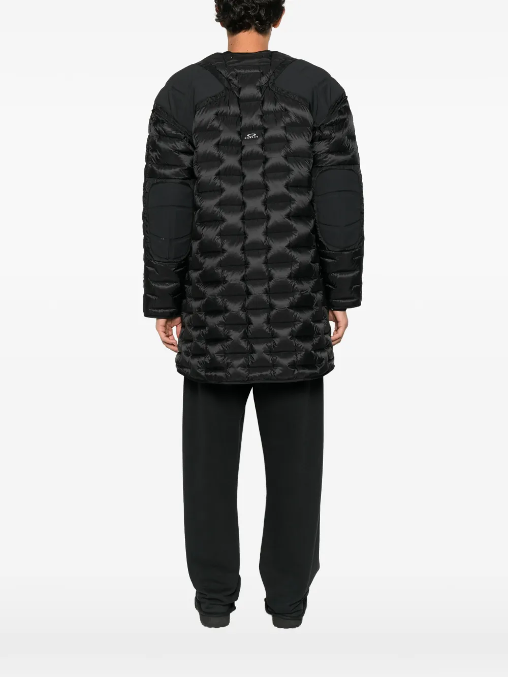 Oakley Latitude quilted padded coat Zwart
