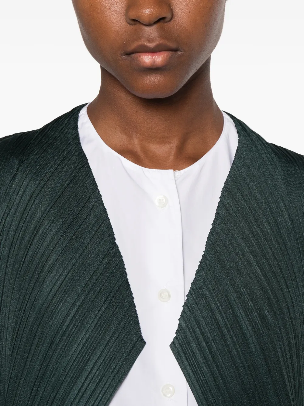 Pleats Please Issey Miyake pleated long-sleeve coat Groen