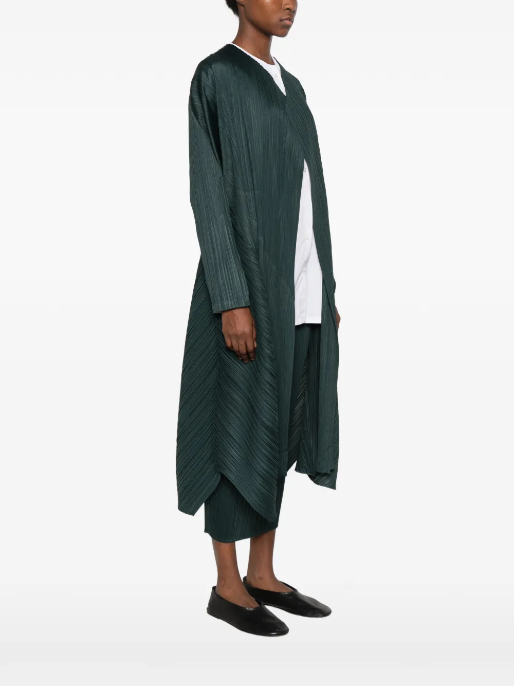 Pleats Please Issey Miyake pleated long-sleeve coat Groen