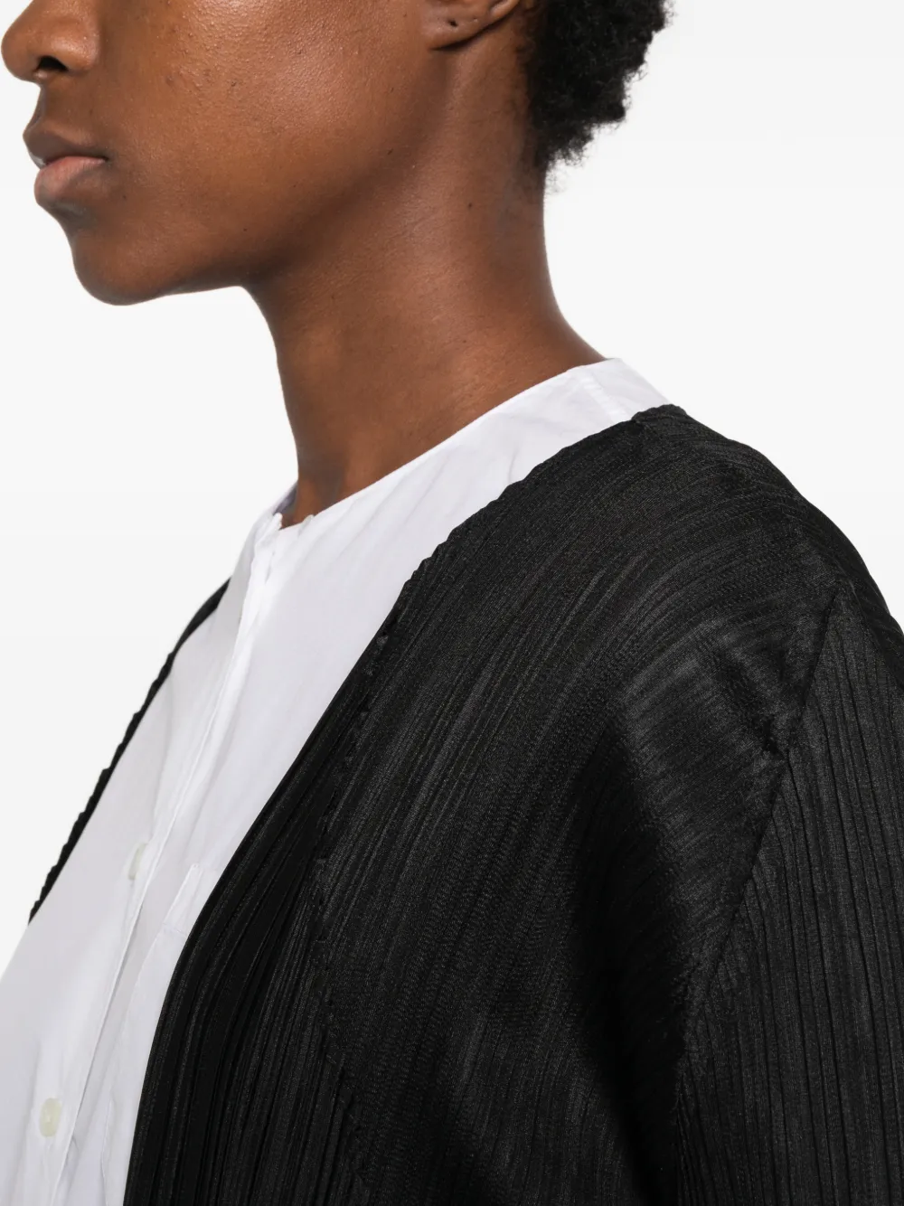 Pleats Please Issey Miyake pleated coat Zwart