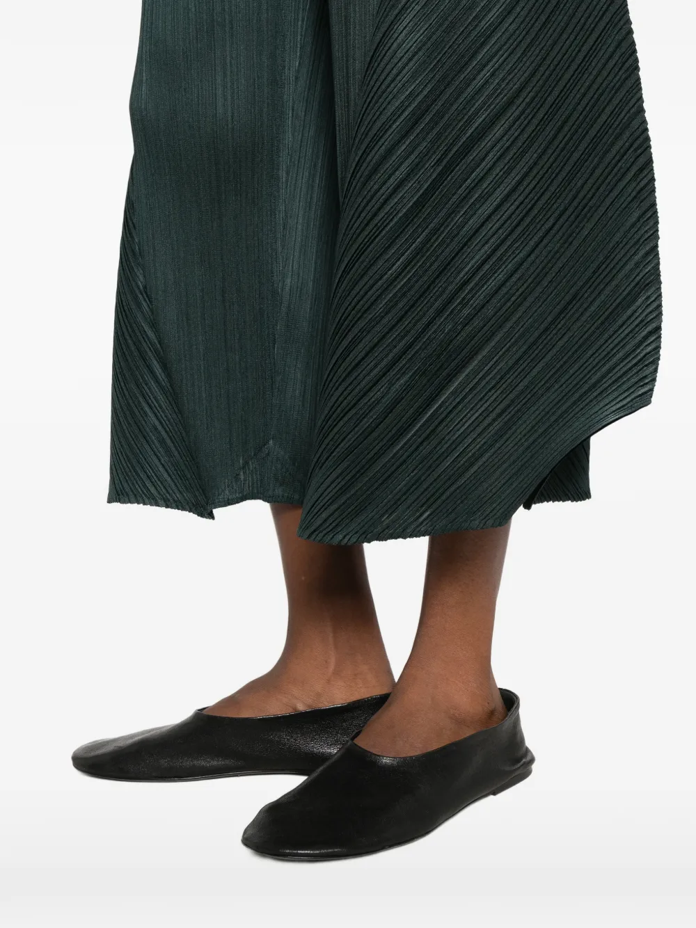 Pleats Please Issey Miyake pleated trousers Groen