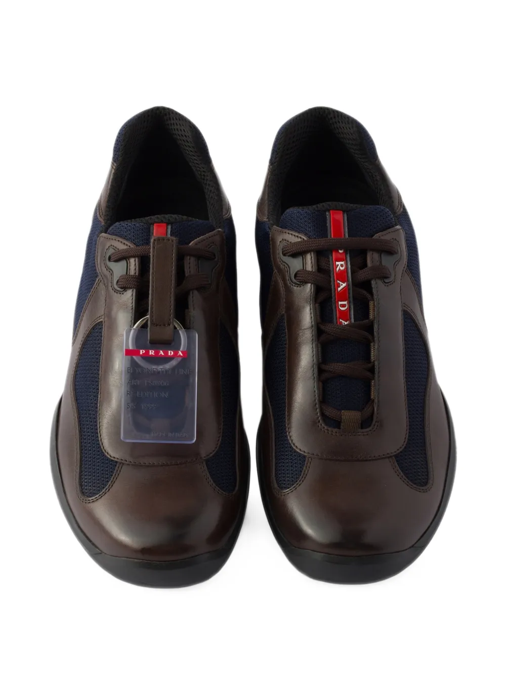 PRADA 아메리카스 컵 오리지널 스니커즈 브러시드 레더 및 바이크 패브릭