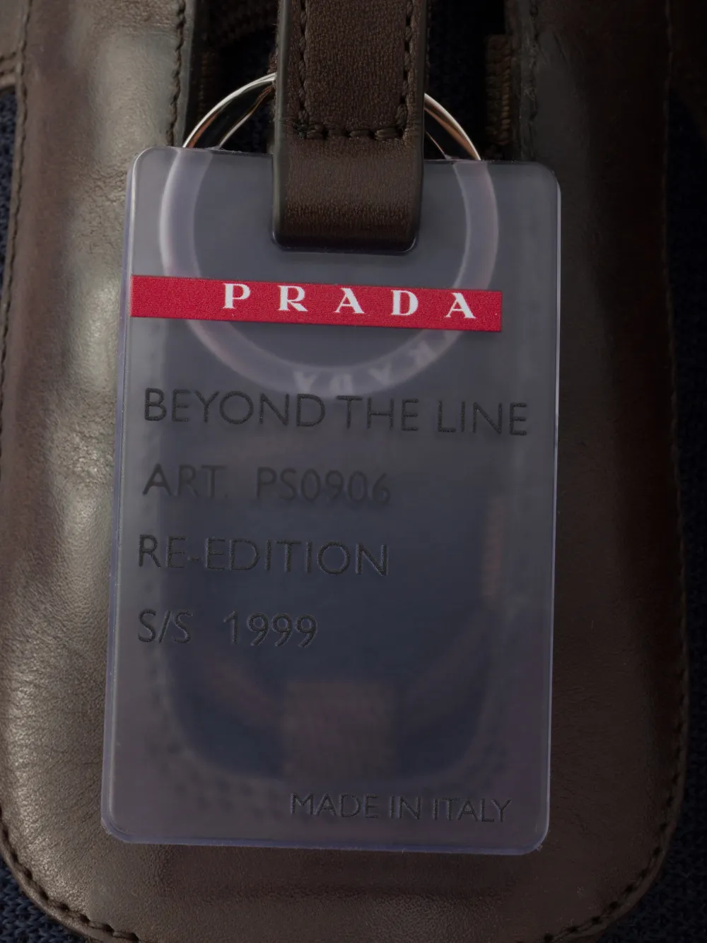 PRADA 아메리카스 컵 오리지널 스니커즈 브러시드 레더 및 바이크 패브릭