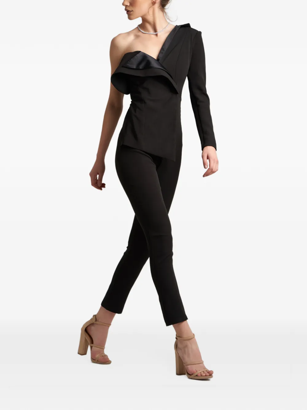 MONARH Asymmetrische jumpsuit met ruches Zwart
