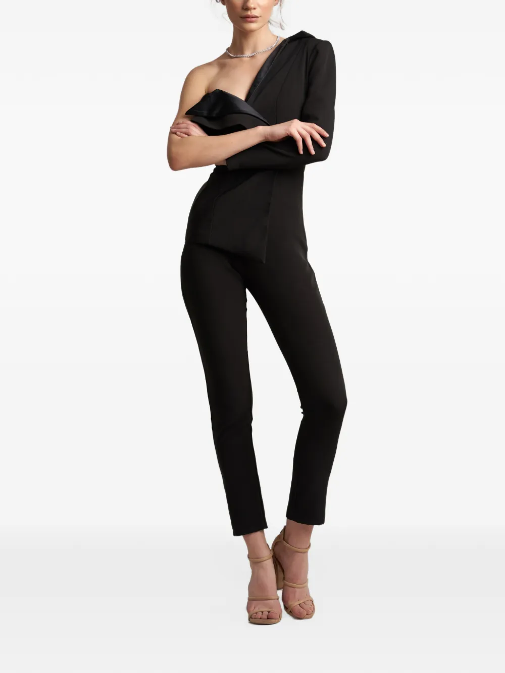 MONARH Asymmetrische jumpsuit met ruches Zwart