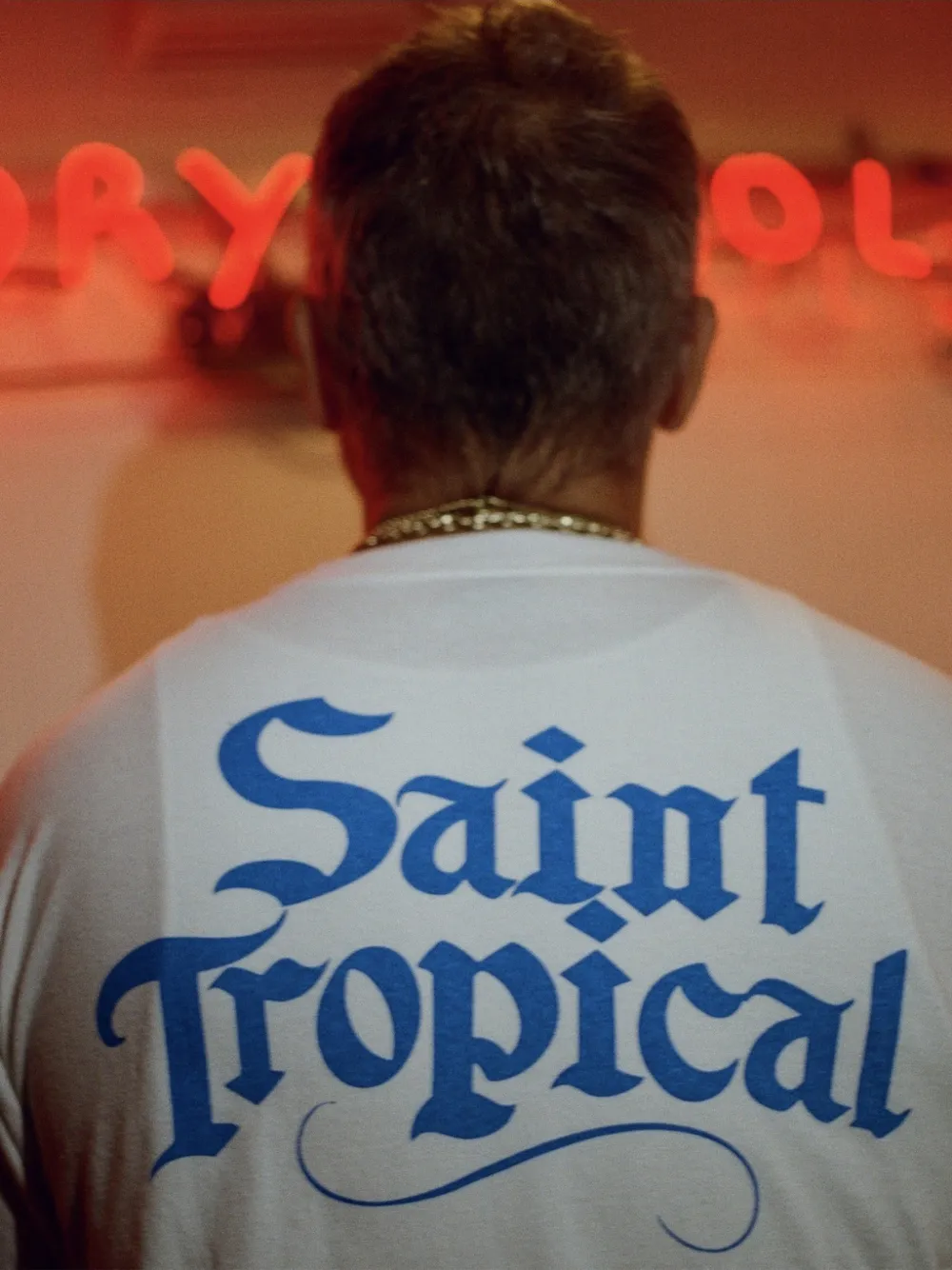 SAINT MXXXXXX x Cafe Tropical logo-print T-shirt Wit