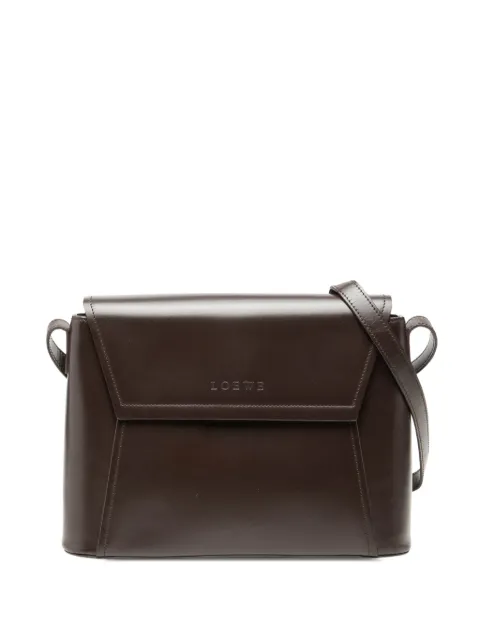 Loewe Pre-Owned crossbody-taske i glat kalveskind med flaplukning og logo fra 2000-2026