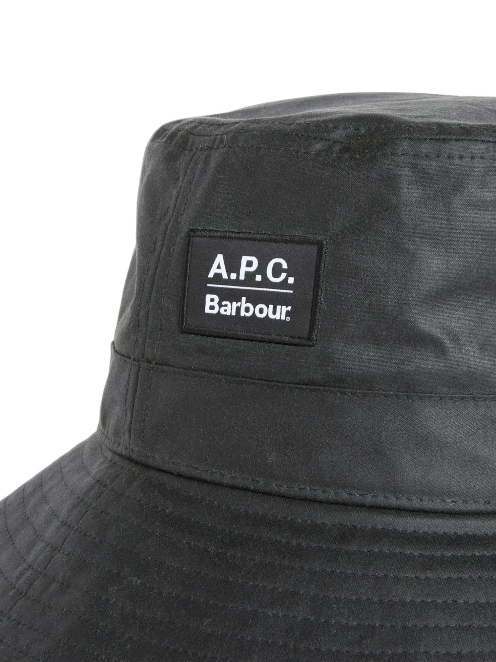 Barbour x A.P.C logo-patch waxed-cotton bucket hat Groen