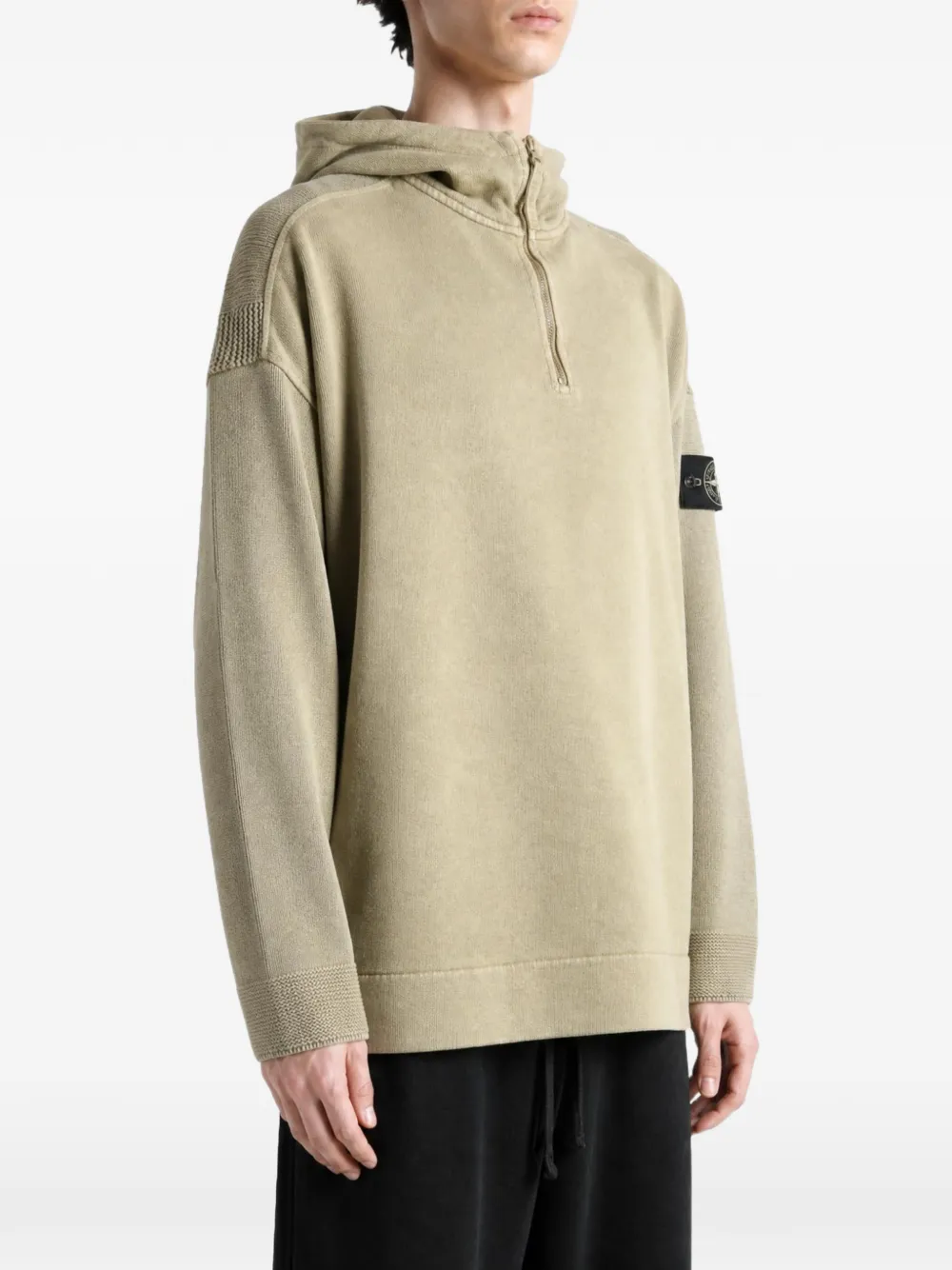 Stone Island 5100033 mixed-fabric in mineral-dyed-regenerated cotton loose-fit hooded half-zip sweatshirt with knit panels Groen