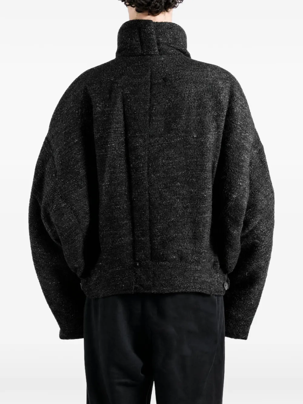 Ziggy Chen Jack met asymmetrische voorkant en hoge hals Zwart