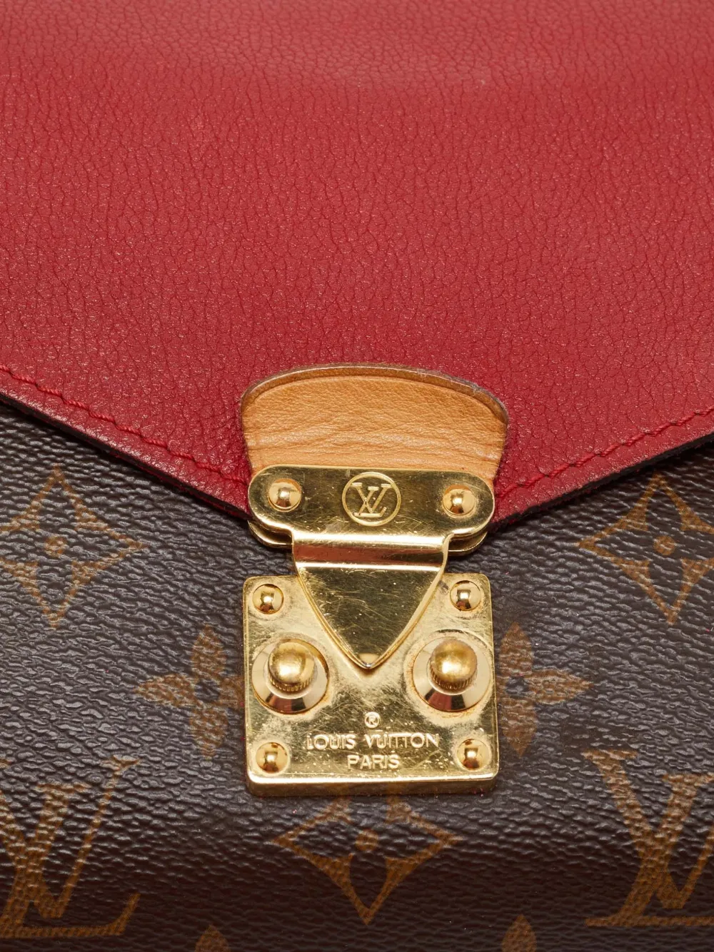 Louis Vuitton Pre-Owned 2016 Pallas Chain Monogram shoulder bag Bruin
