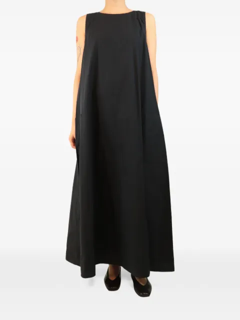 Apuntob sleeveless maxi dress