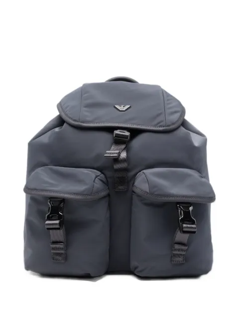 Emporio Armani mochila con hebilla y placa del logo