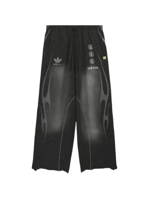 HELLSTAR Calça wide leg x adidas com estampa de chama