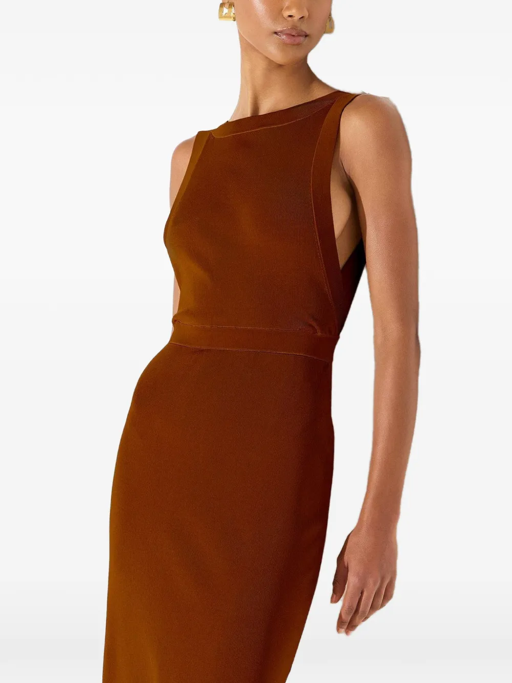 Elisabetta Franchi red carpet dress in shiny viscose fabric with charms Bruin