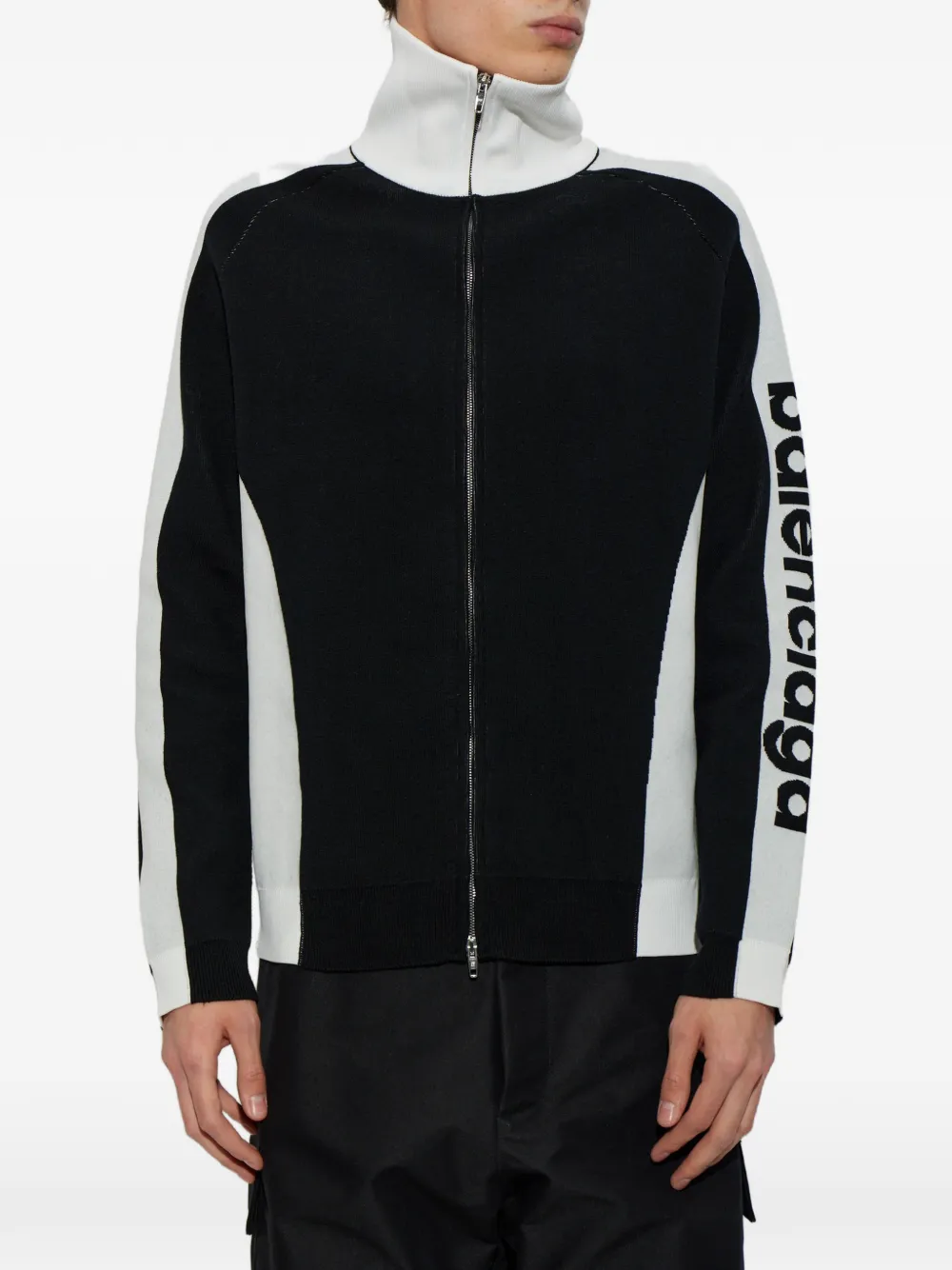 Balenciaga logo-intarsia colour-block cardigan Zwart
