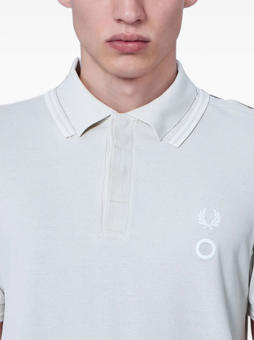 Fred Perry Fred embroidered-logo pique polo shirt Beige