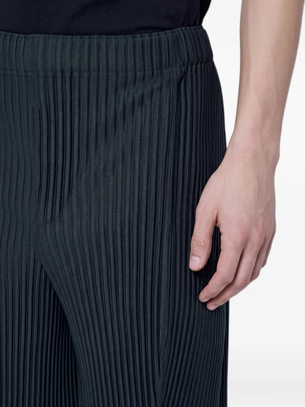 Homme Plissé Issey Miyake August pleated shorts Zwart