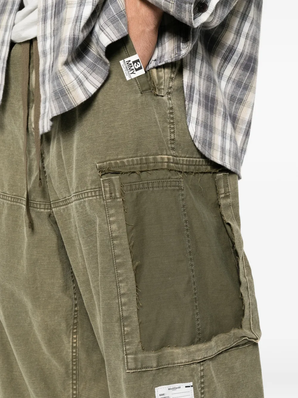 Maison MIHARA YASUHIRO faded-effect cargo pants Groen