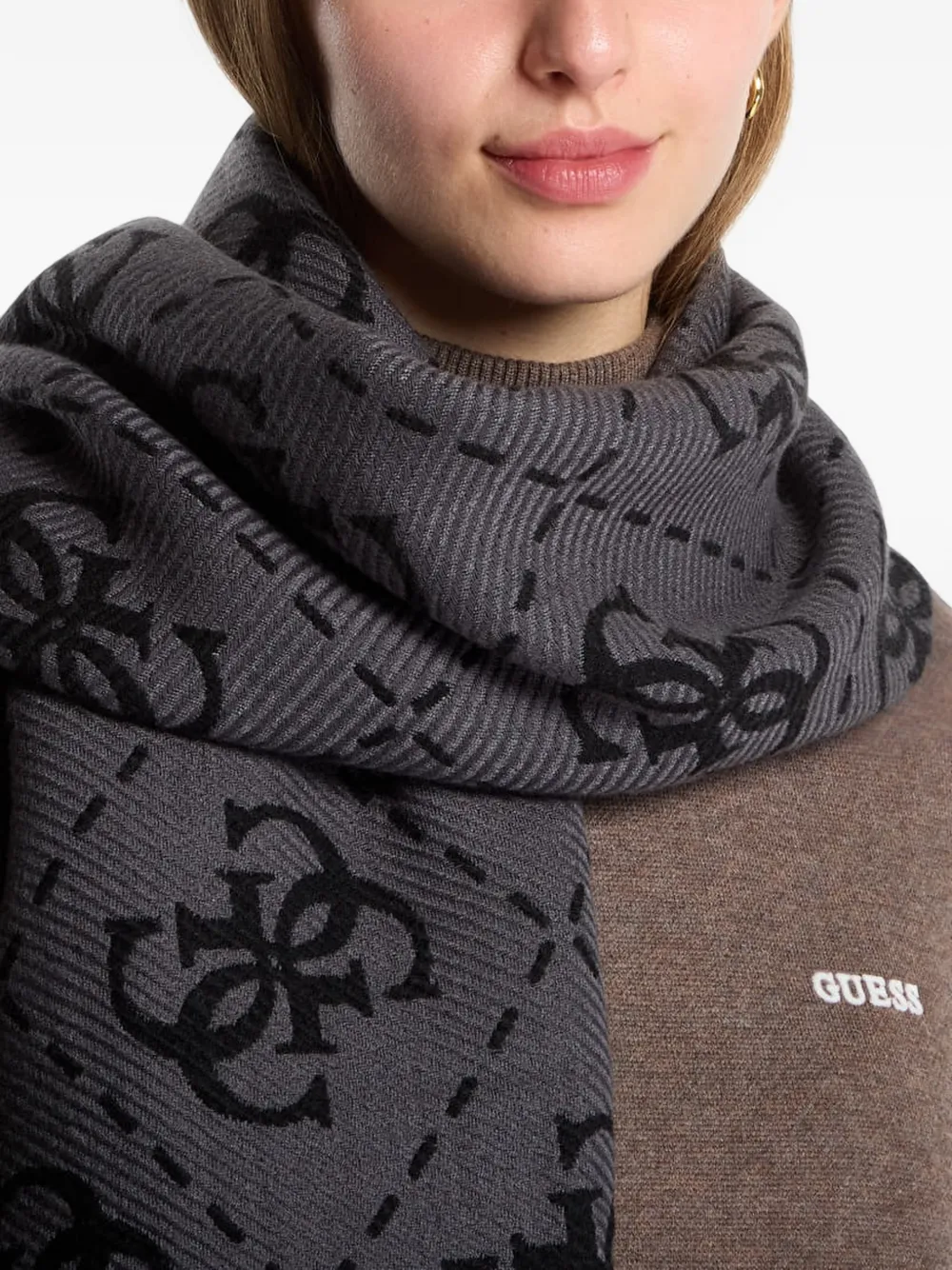 GUESS USA monogram fringe-trim scarf Grijs