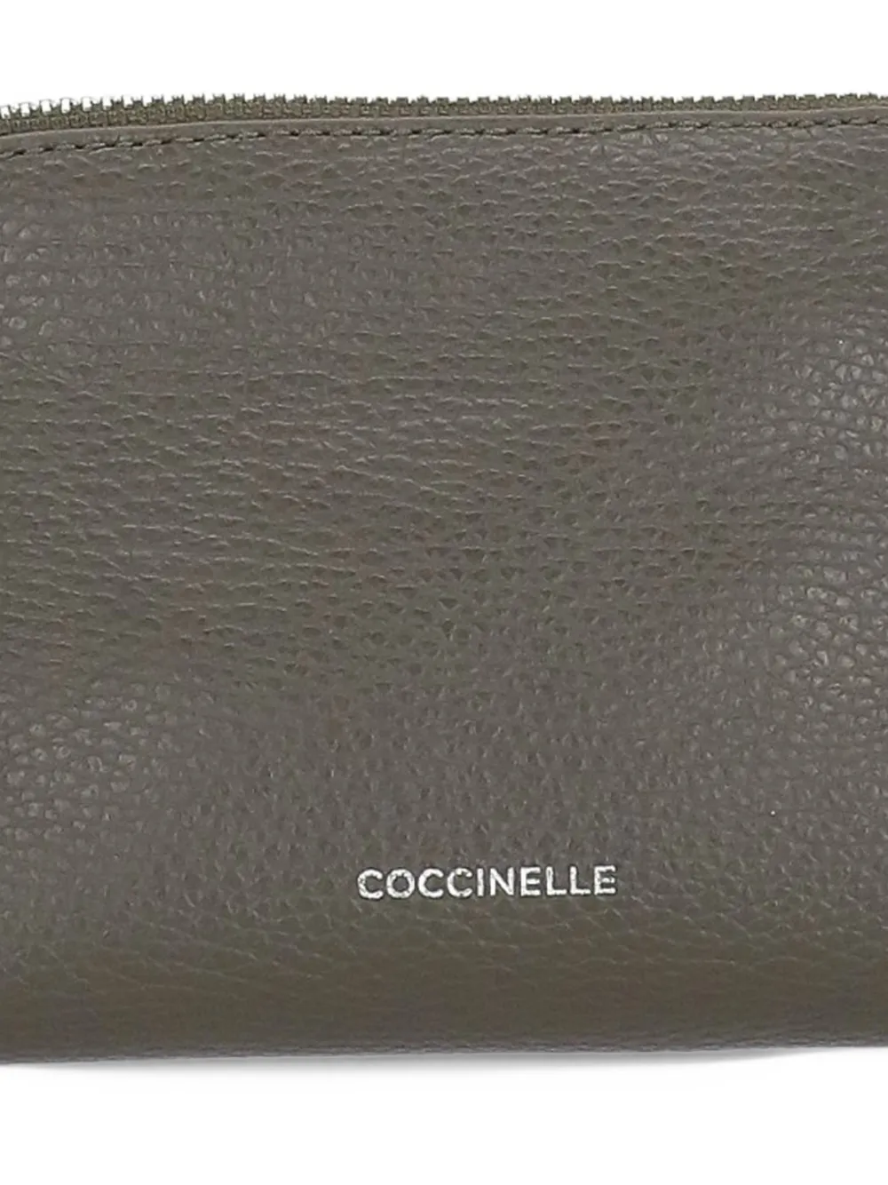 Coccinelle pebbled leather clutch Grijs
