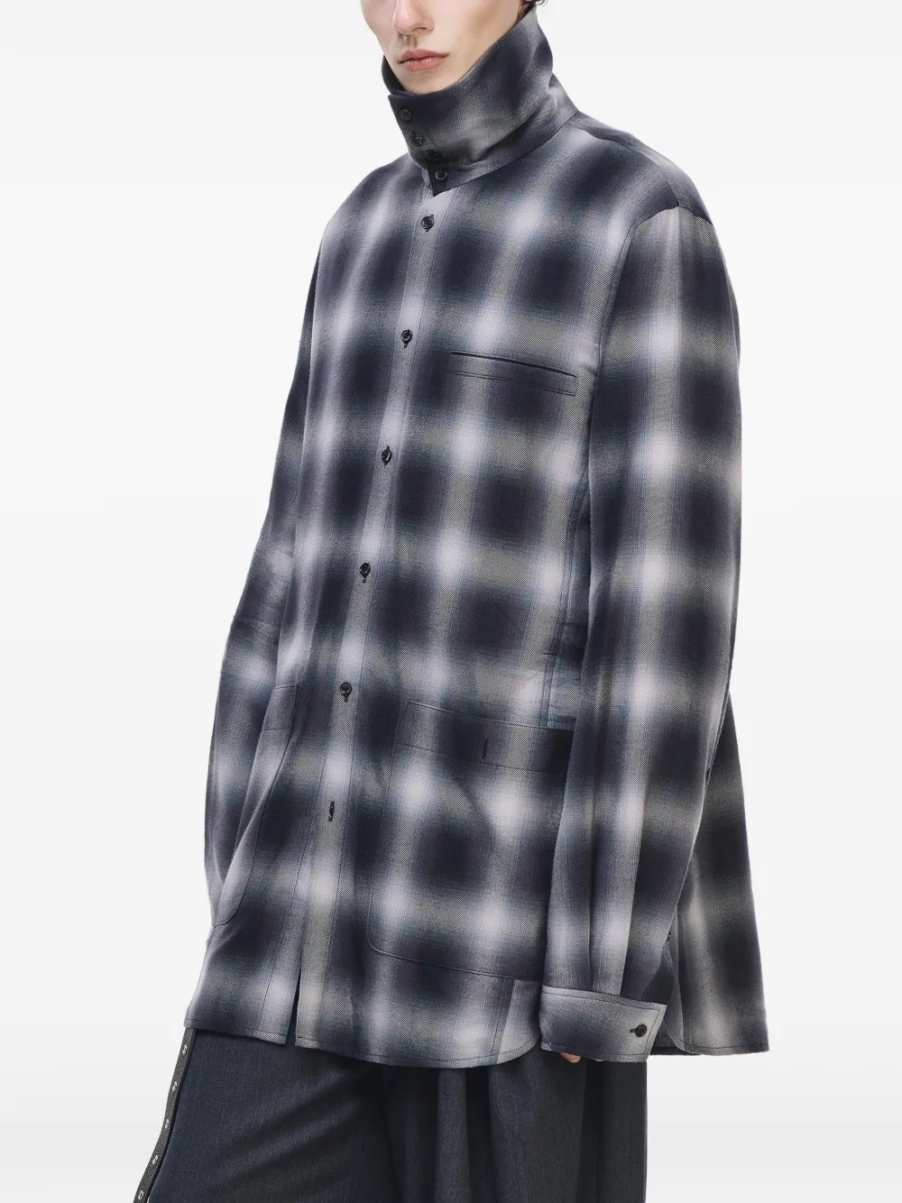 SONGZIO Weld ombre-check high-neck shirt Zwart