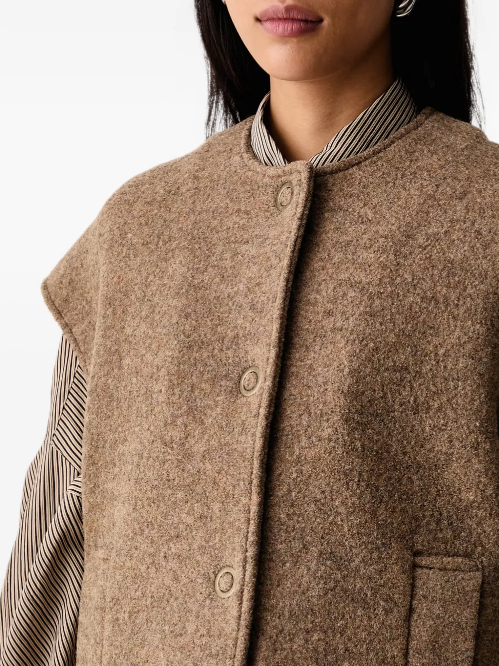 Sessùn Hanzo button-up sleeveless jacket Bruin