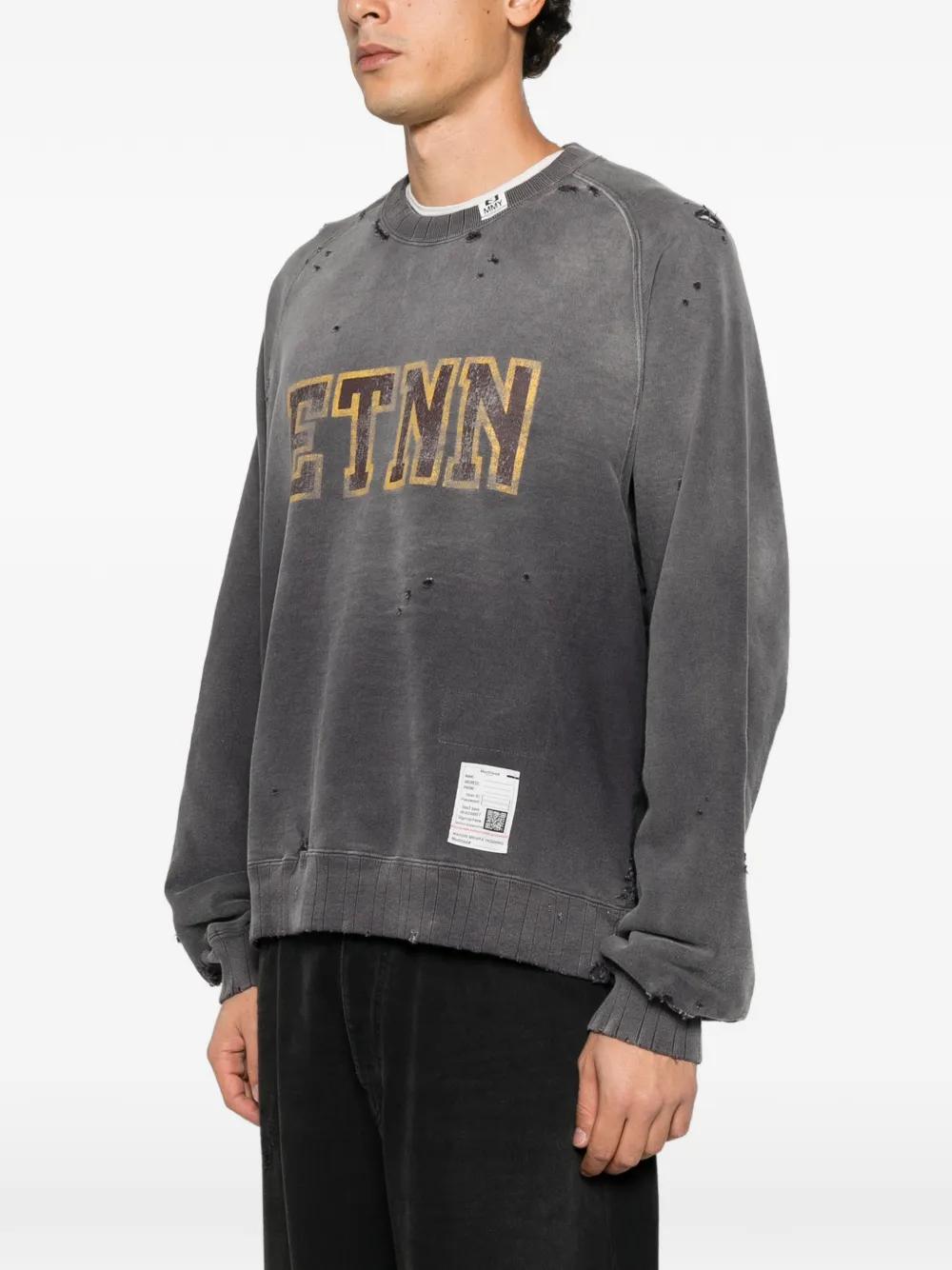 Maison MIHARA YASUHIRO distressed logo-print sweater Grijs