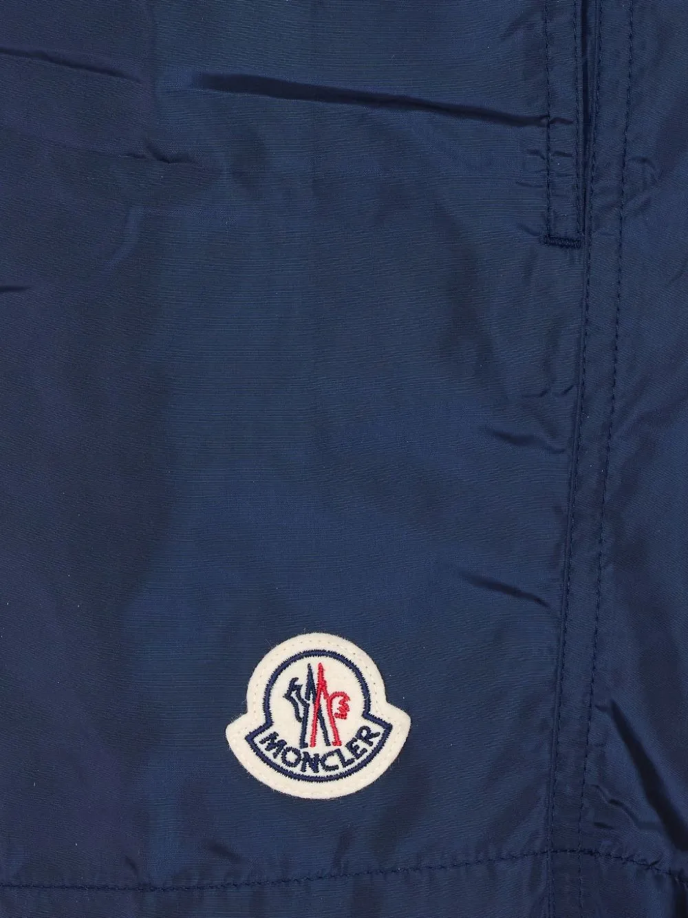 Moncler logo-patch swim shorts Blauw