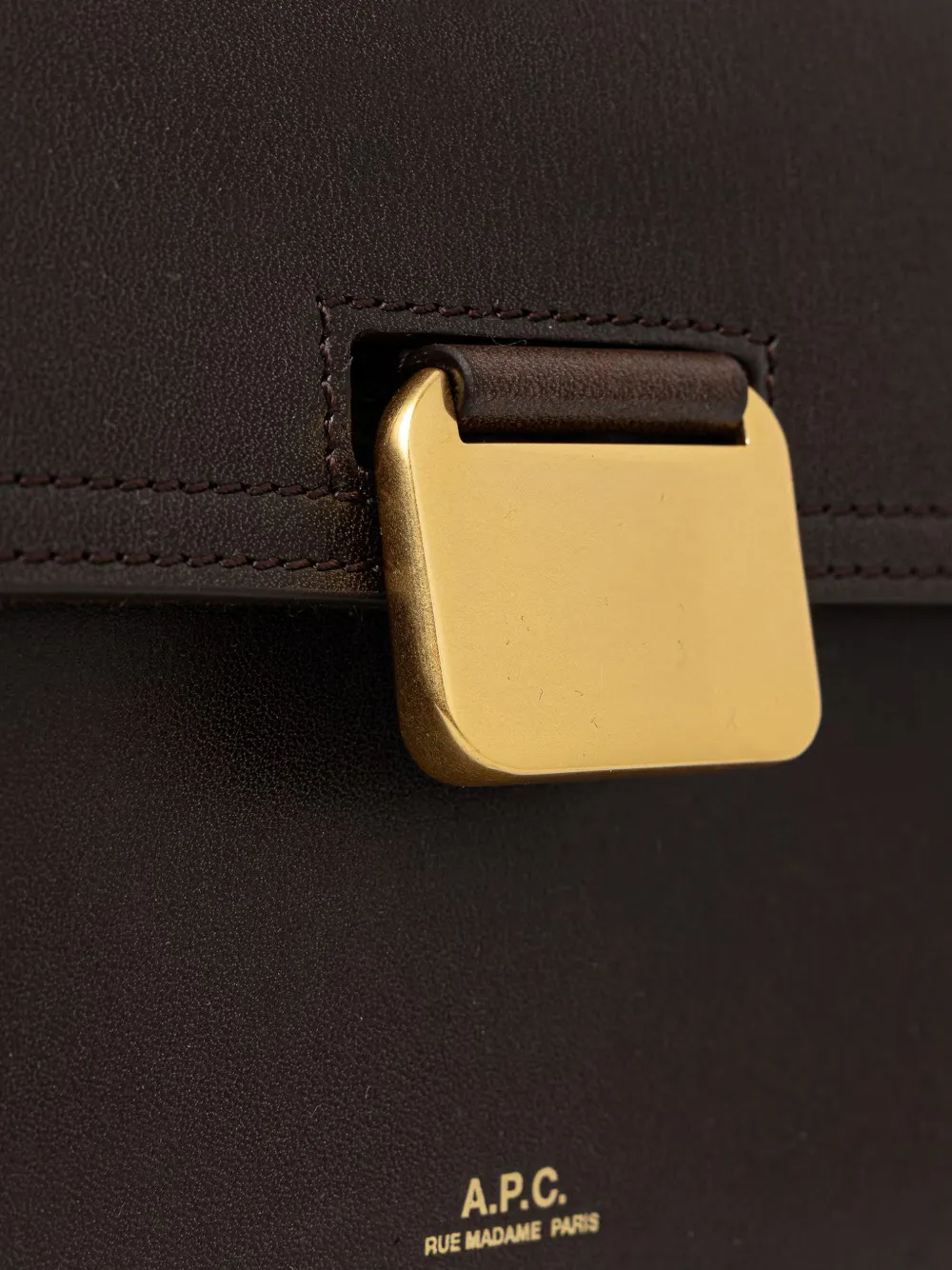 A.P.C. Simone small bag Bruin