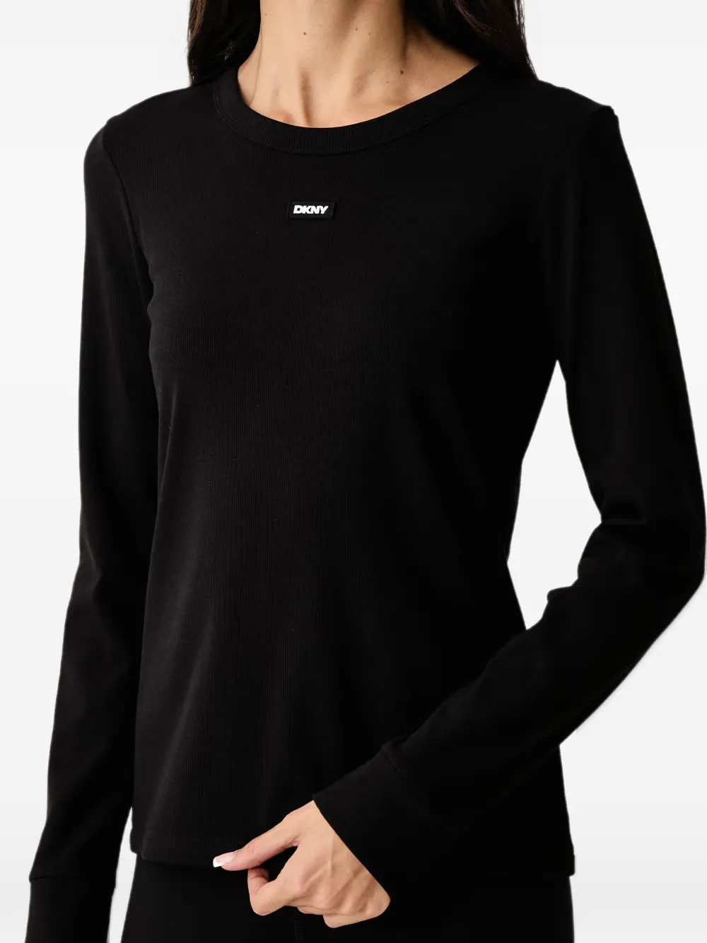 DKNY logo-patch ribbed T-shirt Zwart